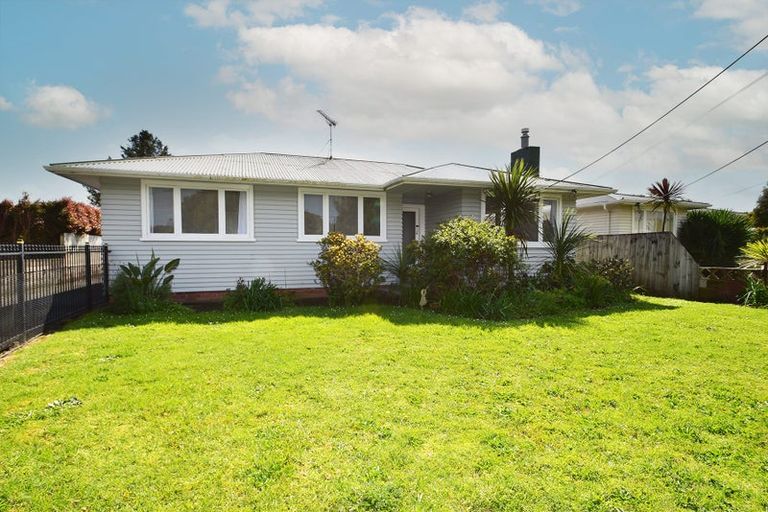 Photo of property in 4 Woodford Avenue, Henderson, Auckland, 0610