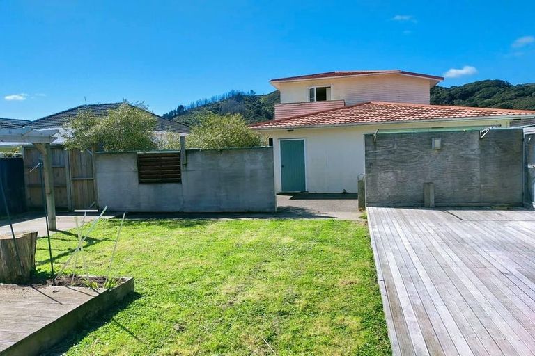 Photo of property in 49 Hyde Street, Wainuiomata, Lower Hutt, 5014