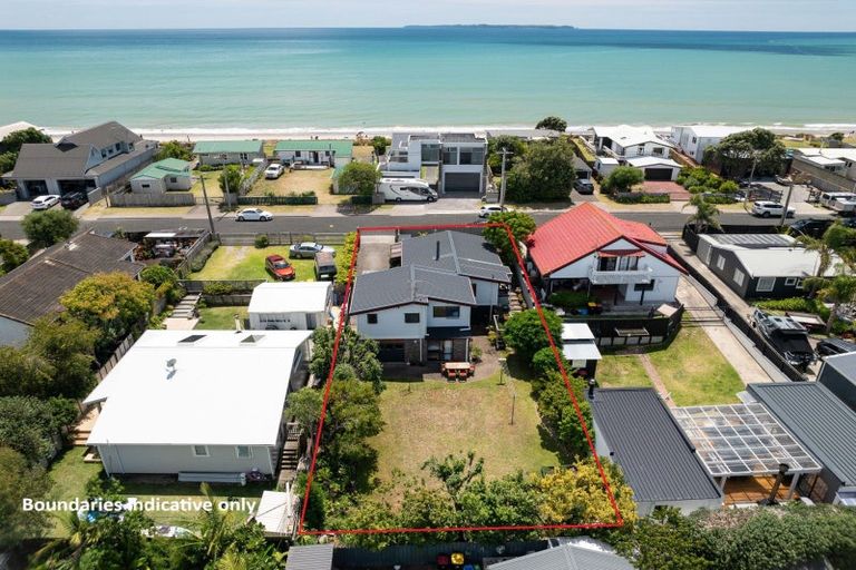 Photo of property in 32 Karewa Parade, Papamoa Beach, Papamoa, 3118