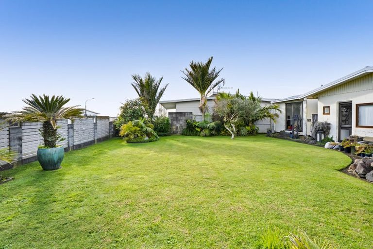 Photo of property in 27 Fitzroy Road, Fitzroy, New Plymouth, 4312