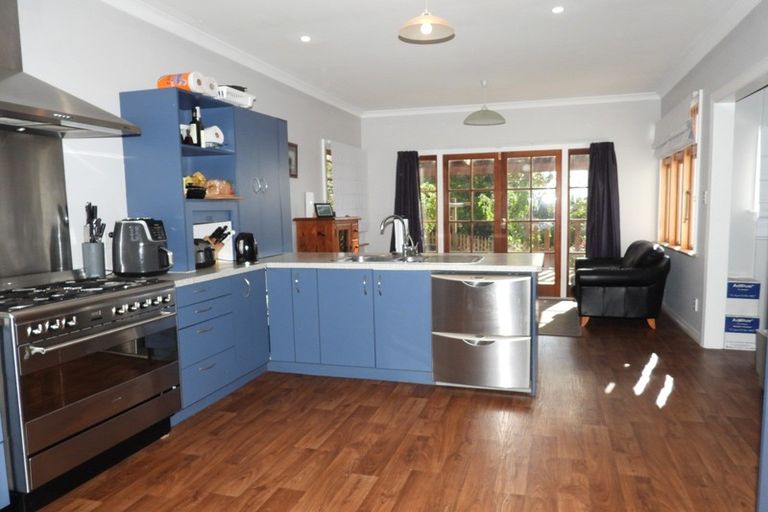 Photo of property in 32 Forth Street, Oamaru North, Oamaru, 9400