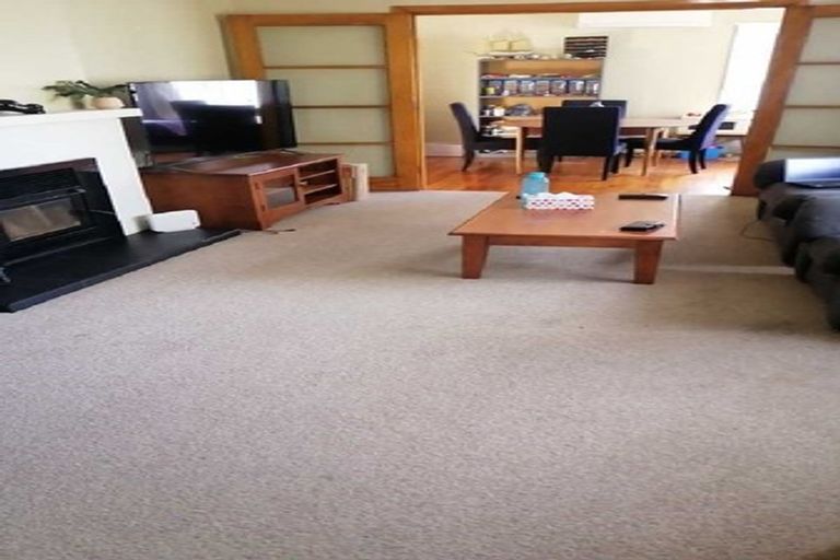 Photo of property in 2a Sutherland Avenue, Silverstream, Upper Hutt, 5019