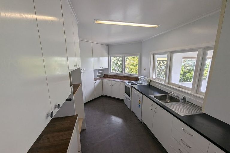Photo of property in 22 Tizard Road, Birkenhead, Auckland, 0626