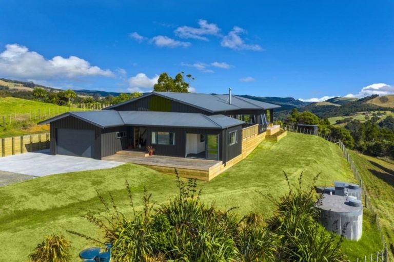 Photo of property in 123 Taiapa Valley Road, Muriwai, Waimauku, 0881