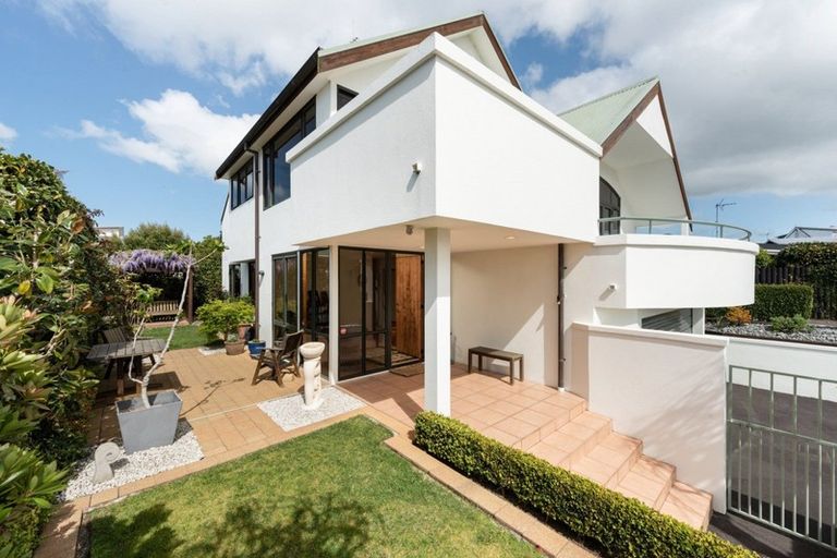 Photo of property in 2 Mahoe Street, Matua, Tauranga, 3110