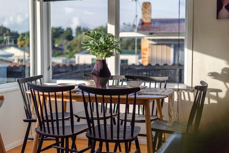 Photo of property in 23 Royston Street, Rosehill, Papakura, 2113