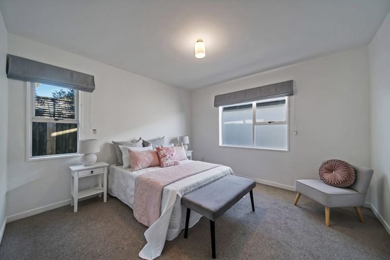 Photo of property in 2/58 Inwoods Road, Parklands, Christchurch, 8083