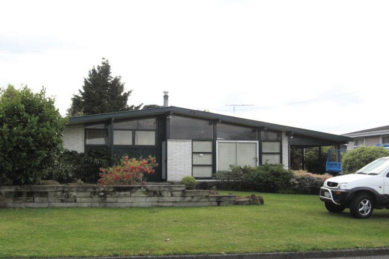 Photo of property in 73 Grand Vue Road, Kawaha Point, Rotorua, 3010