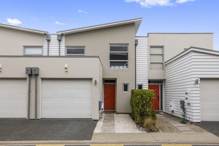 Photo of property in 20/40 Scarlet Oak Drive, Schnapper Rock, Auckland, 0632