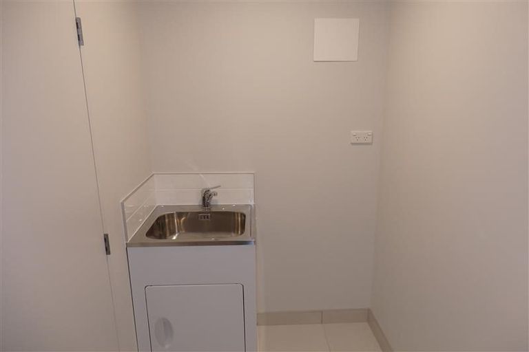 Photo of property in 32 Hollowout Street, Takanini, 2112