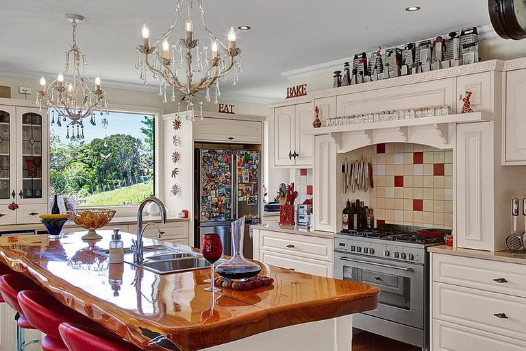 Photo of property in 137 Barrett Road, Whalers Gate, New Plymouth, 4310