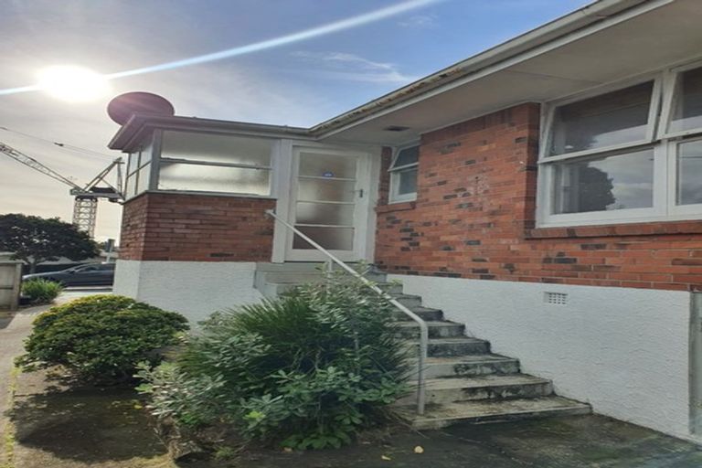 Photo of property in 1/28 Esmonde Road, Takapuna, Auckland, 0622