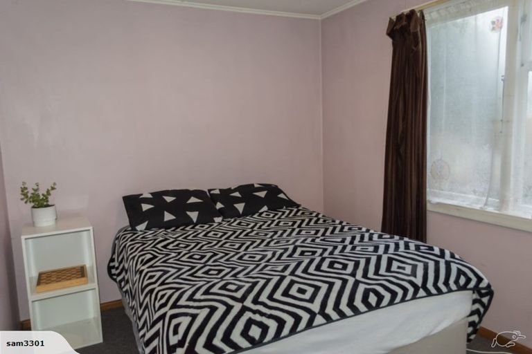 Photo of property in 37 Suva Street, Upper Riccarton, Christchurch, 8041