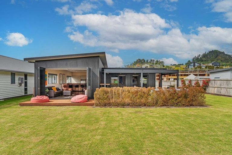 Photo of property in 5 Navigation Drive, Cooks Beach, Whitianga, 3591