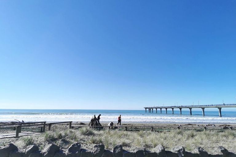 Photo of property in 8 Pages Road, Linwood, Christchurch, 8062