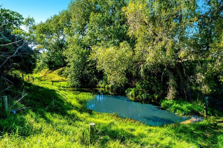 Photo of property in 133a3b The Strand, Wainuiomata, Lower Hutt, 5014