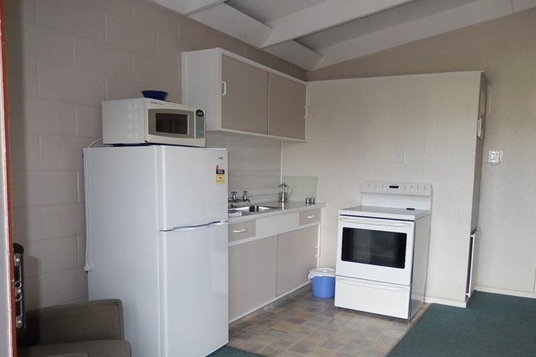 Photo of property in 4/119 Junction Road, Welbourn, New Plymouth, 4371