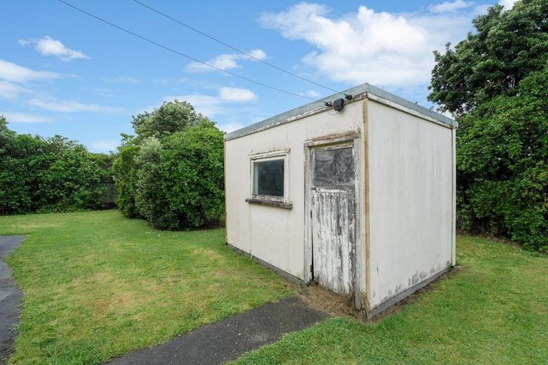 Photo of property in 70 Moana Street, Otaki Beach, Otaki, 5512