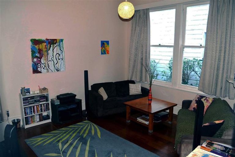 Photo of property in 139 Elizabeth Street, Mount Victoria, Wellington, 6011