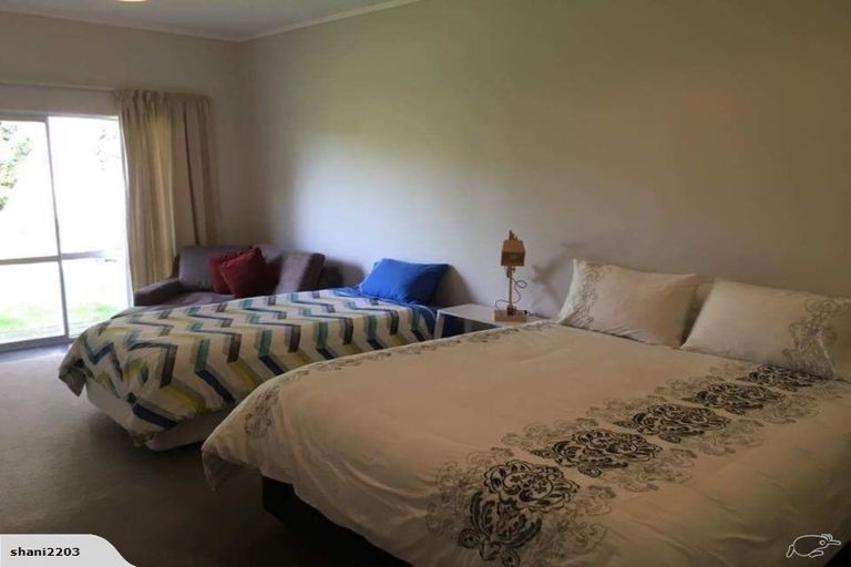 Photo of property in 243 One Tree Point Road, One Tree Point, 0118