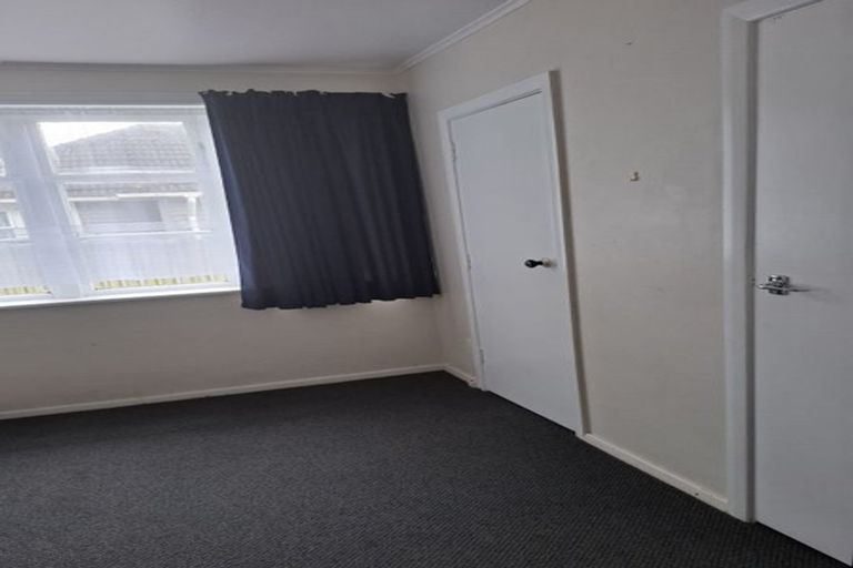 Photo of property in 68 Strand Crescent, Naenae, Lower Hutt, 5011