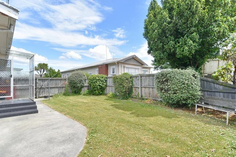 Photo of property in 1/430 Ferry Road, Woolston, Christchurch, 8023