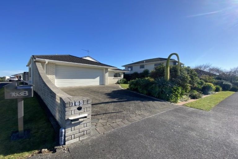 Photo of property in 165 Heta Road, Highlands Park, New Plymouth, 4312