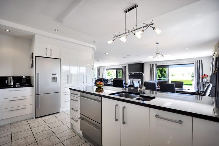 Photo of property in 2 Ludlow Drive, Huntingdon, Ashburton, 7774