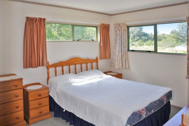 Photo of property in 12 Goebel Street, Tinopai, 0593