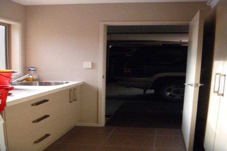 Photo of property in 21 Larch Crescent, Alexandra, 9320