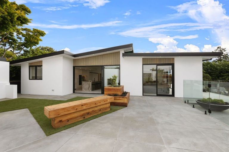 Photo of property in 66 Hackthorne Road, Cashmere, Christchurch, 8022