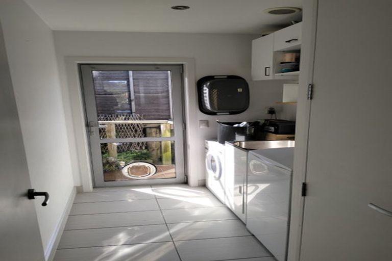 Photo of property in 9 Otonga Heights, Maungaraki, Lower Hutt, 5010