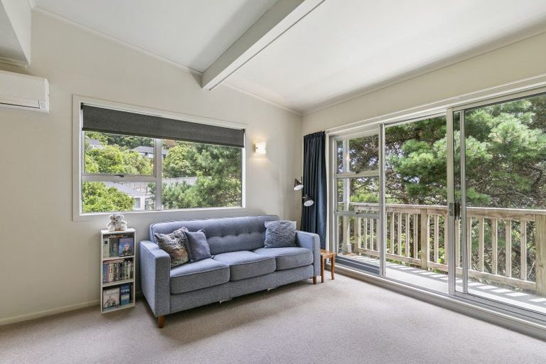 Photo of property in 8b Baxter Way, Karori, Wellington, 6012