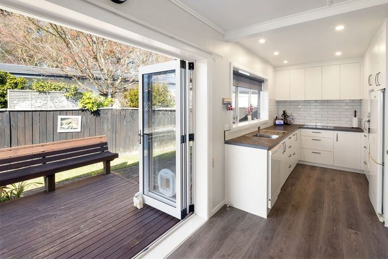 Photo of property in 21 Fitzroy Avenue, Fitzroy, Hamilton, 3206