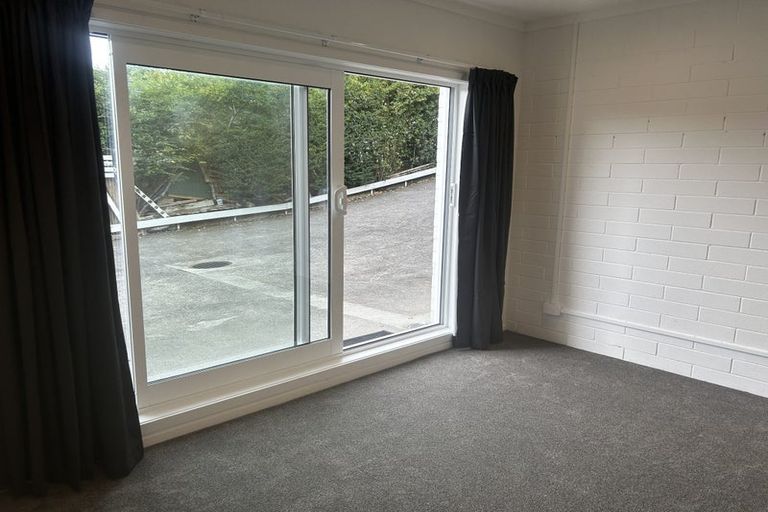 Photo of property in 1/1 Armstrong Place, New Lynn, Auckland, 0600