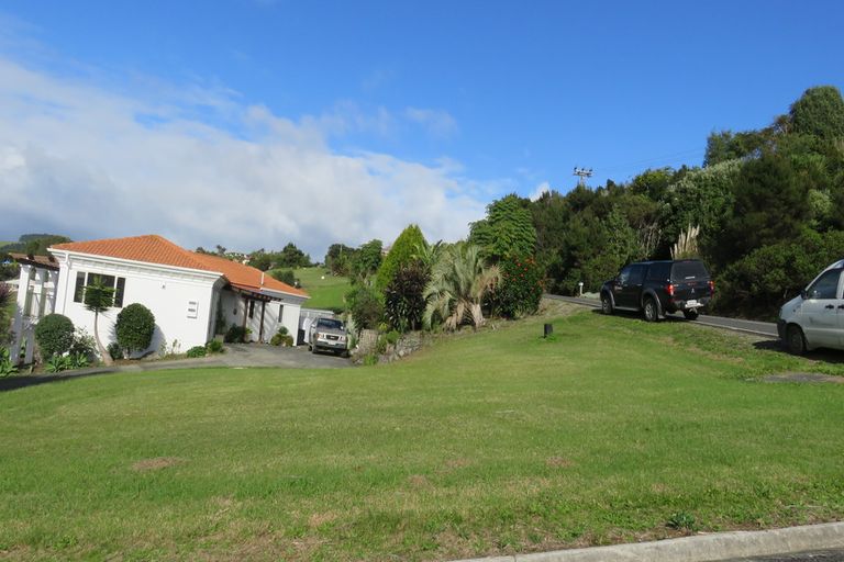 Photo of property in 1 Hibiscus Avenue, Cable Bay, 0420