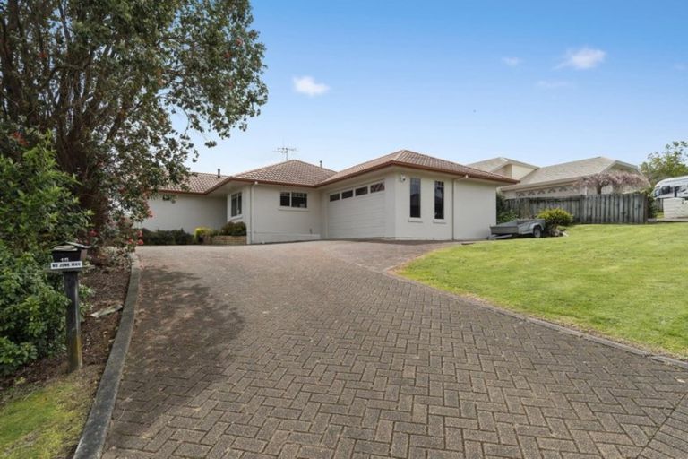 Photo of property in 15 Rochester Place, Bethlehem, Tauranga, 3110