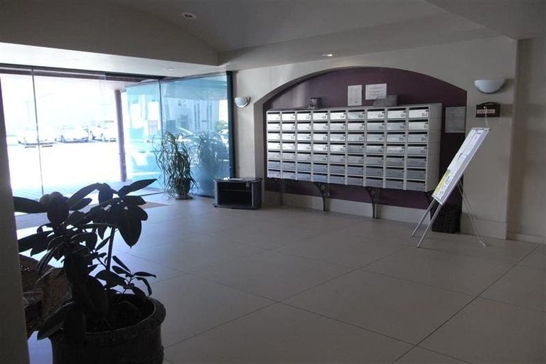 Photo of property in Mclean Towers, 2h/3 Shakespeare Road, Napier South, Napier, 4110