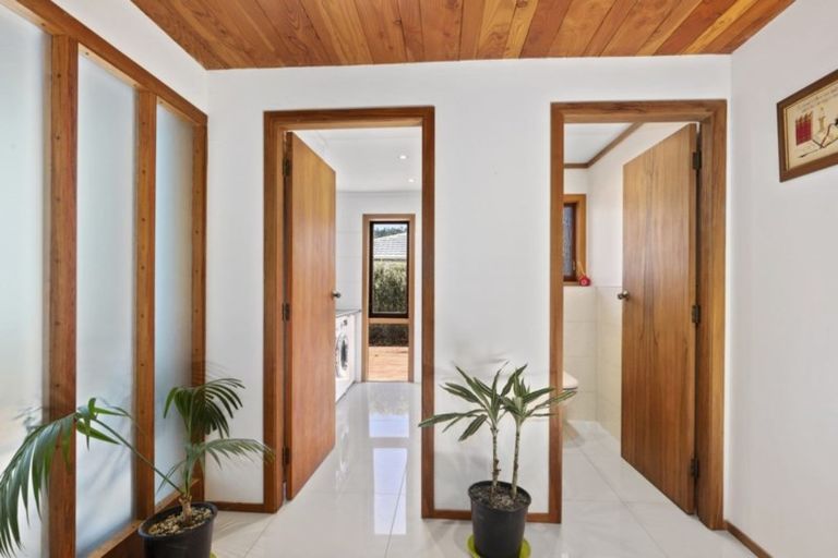 Photo of property in 5 Dalton Grove, Stokes Valley, Lower Hutt, 5019