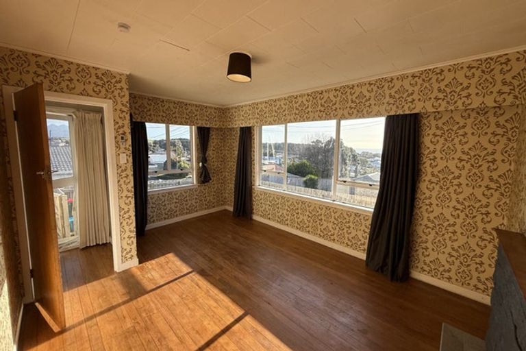 Photo of property in 6/6a Mount View Place, Spotswood, New Plymouth, 4310