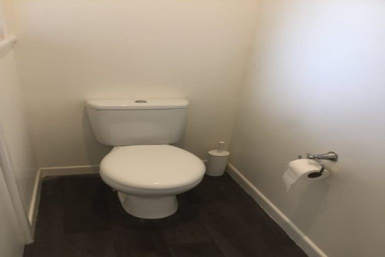 Photo of property in 43d Braid Road, St Andrews, Hamilton, 3200