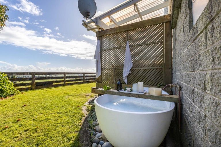 Photo of property in 826 Mokau Road, Mimi, Urenui, 4377