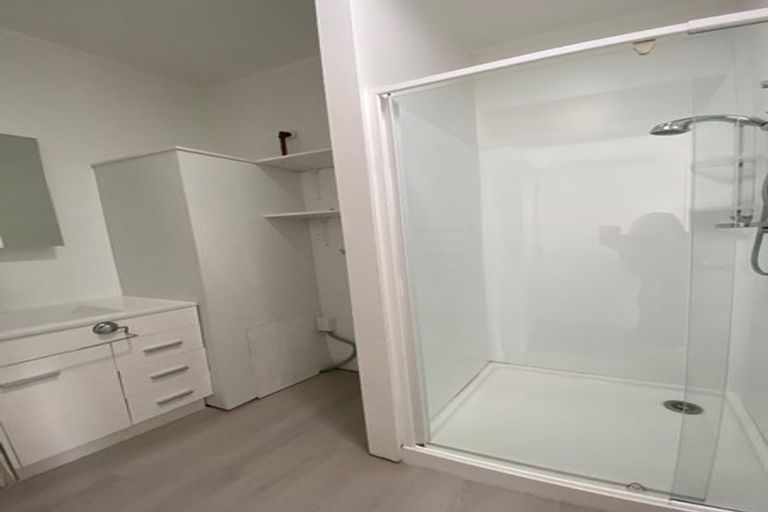 Photo of property in 28 Merriefield Avenue, Forrest Hill, Auckland, 0620