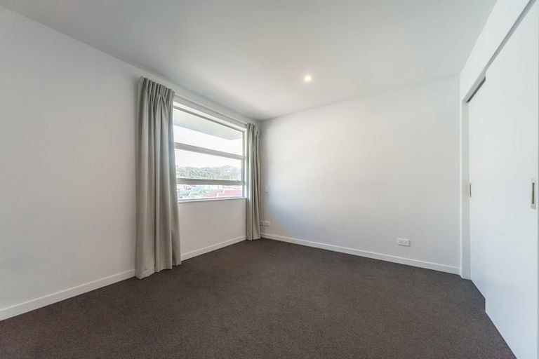 Photo of property in 2/24 Princess Terrace, Newtown, Wellington, 6021