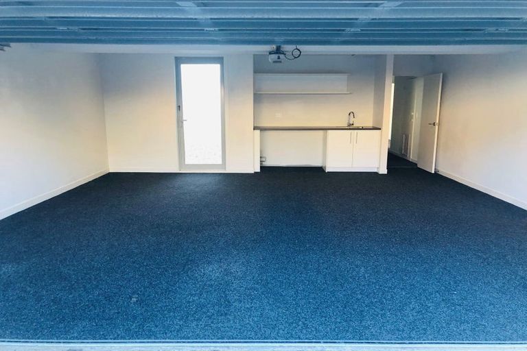 Photo of property in 1/14 Rothesay Bay Road, Rothesay Bay, Auckland, 0630