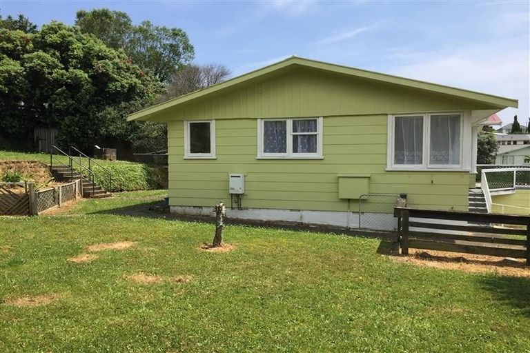 Photo of property in 7 Granby Place, Westown, New Plymouth, 4310