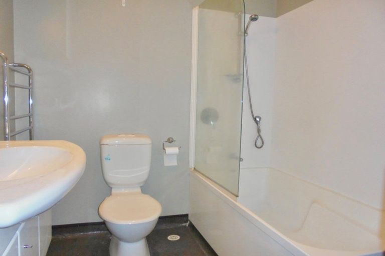 Photo of property in City Lodge, 408/115 Vivian Street, Te Aro, Wellington, 6011