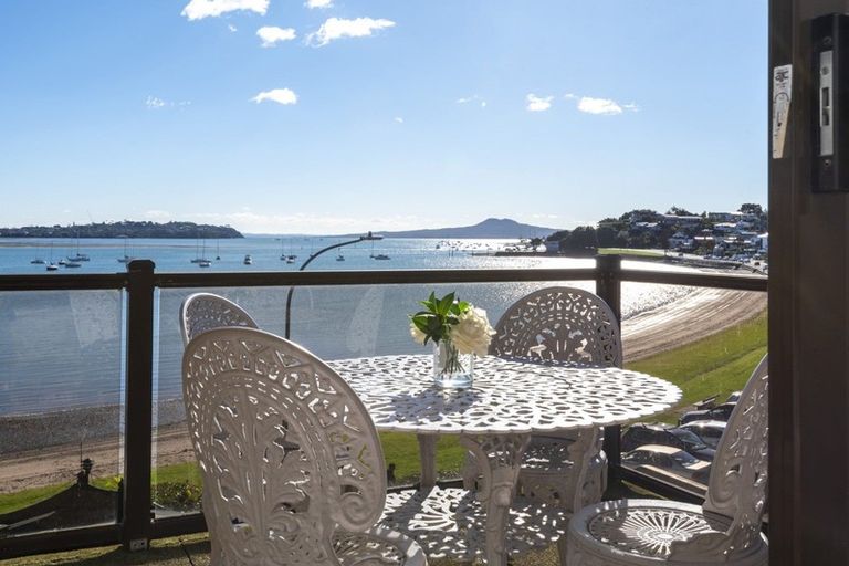 Photo of property in 7 Te Akau Crescent, Bucklands Beach, Auckland, 2012