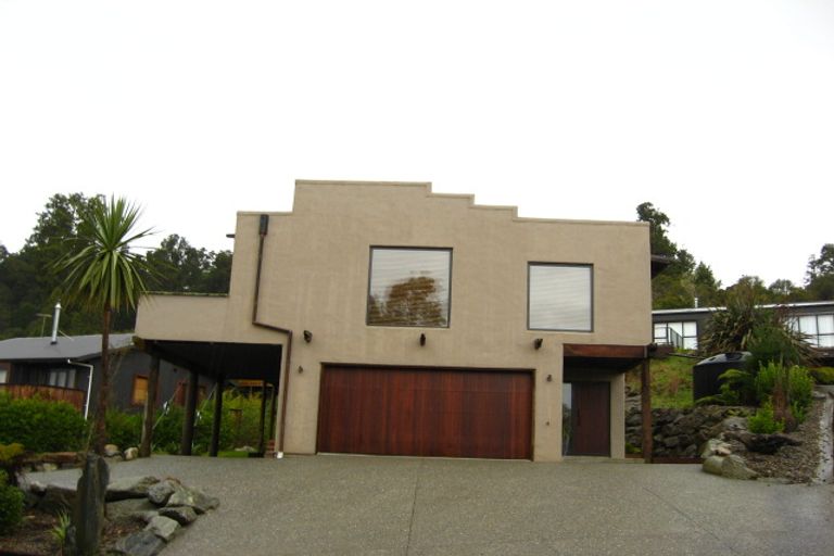 Photo of property in 31a Korua Street, Moana, 7872