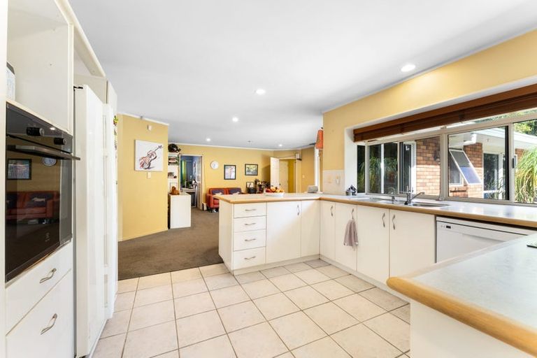 Photo of property in 4 Cloverfields Drive, Waimauku, 0812